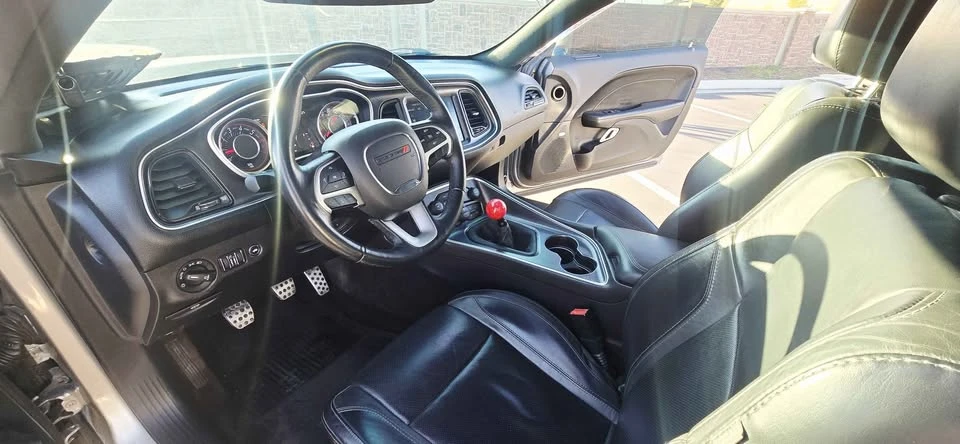 2015 Dodge Challenger 3rd Gen - Image 9 of 10