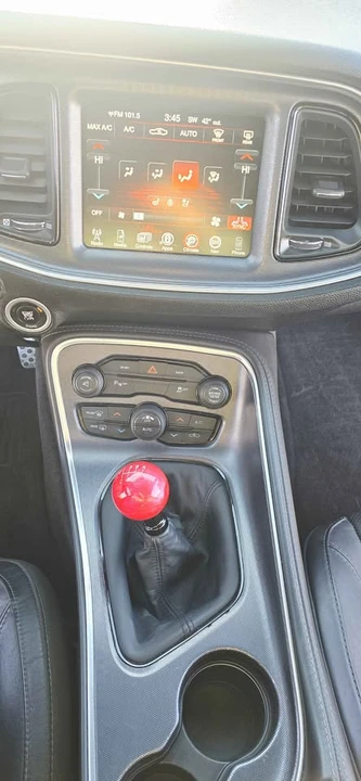 2015 Dodge Challenger 3rd Gen - Image 6 of 10