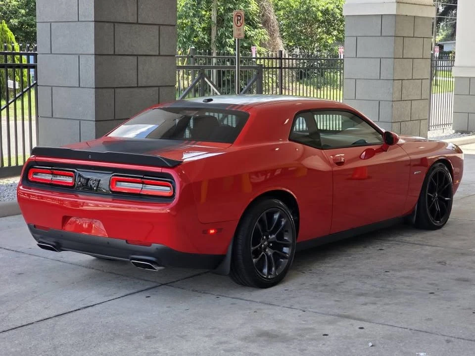 2015 Dodge Challenger 3rd Gen - Image 4 of 10