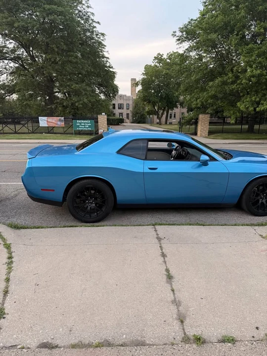 2015 Dodge Challenger 3rd Gen - Image 4 of 10