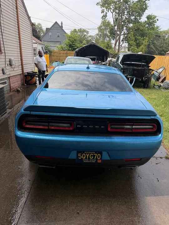 2015 Dodge Challenger 3rd Gen - Image 6 of 10