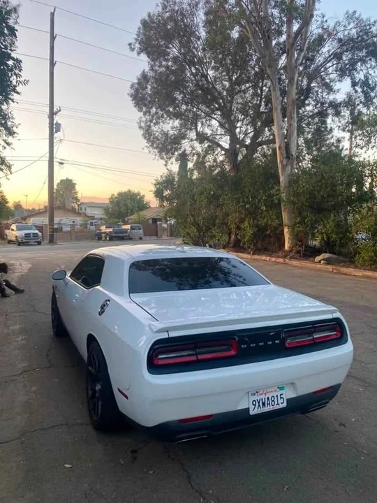 2015 Dodge Challenger 3rd Gen - Image 7 of 12