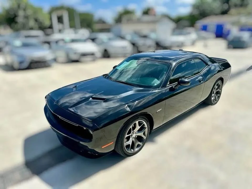 2015 Dodge Challenger 3rd Gen - Image 2 of 16