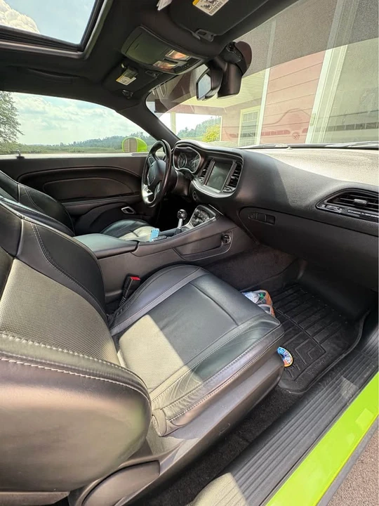 2015 Dodge Challenger 3rd Gen - Image 10 of 16