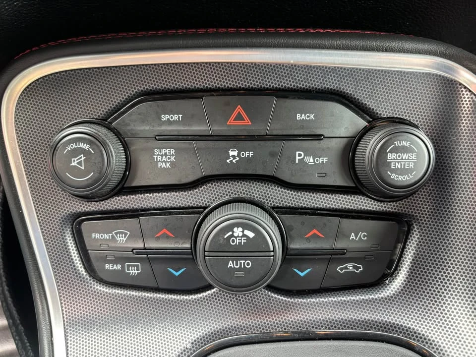 2015 Dodge Challenger 3rd Gen - Image 16 of 16