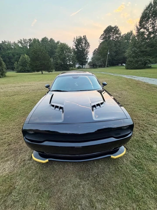 2015 Dodge Challenger 3rd Gen - Image 9 of 12