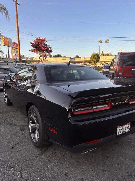 2015 Dodge Challenger 3rd Gen - Image 5 of 10