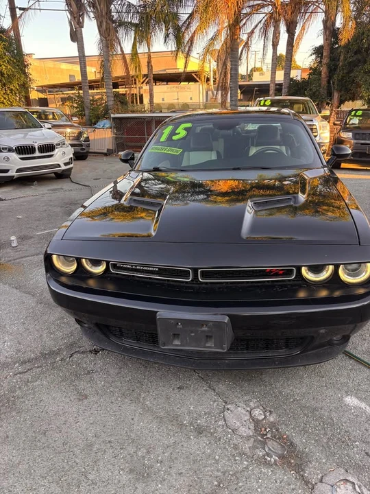 2015 Dodge Challenger 3rd Gen - Image 3 of 10