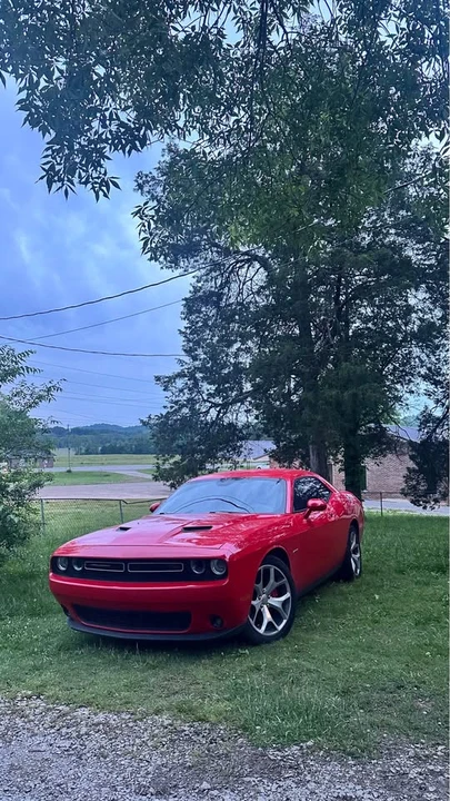 2015 Dodge Challenger 3rd Gen - Image 2 of 12