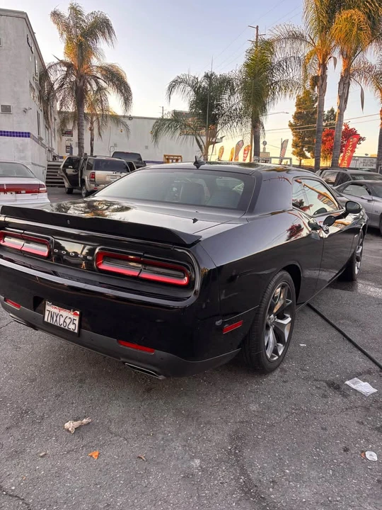 2015 Dodge Challenger 3rd Gen - Image 8 of 10