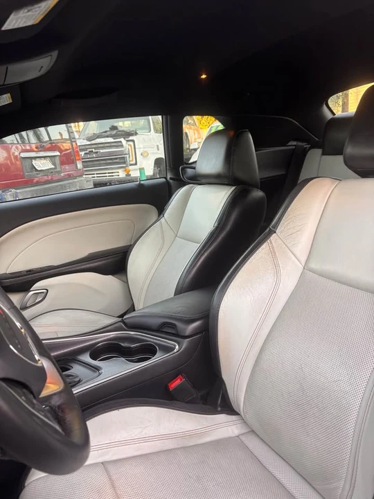 2015 Dodge Challenger 3rd Gen - Image 10 of 10