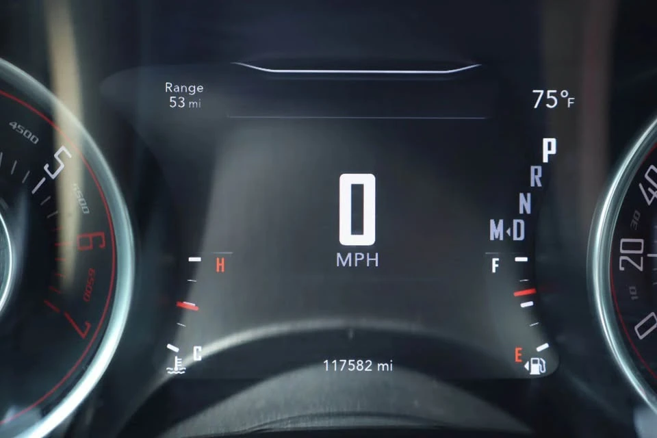 2015 Dodge Challenger 3rd Gen - Image 9 of 20