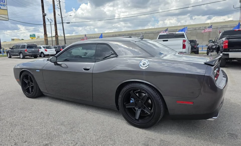 2015 Dodge Challenger 3rd Gen - Image 2 of 8