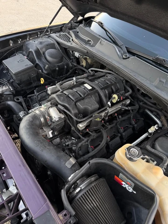 2015 Dodge Challenger 3rd Gen - Image 9 of 12