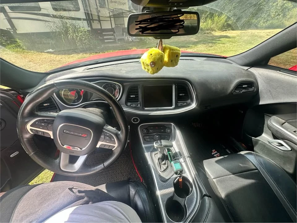 2015 Dodge Challenger 3rd Gen - Image 9 of 12