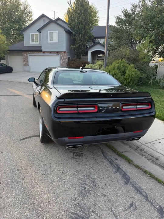 2015 Dodge Challenger 3rd Gen - Image 5 of 12