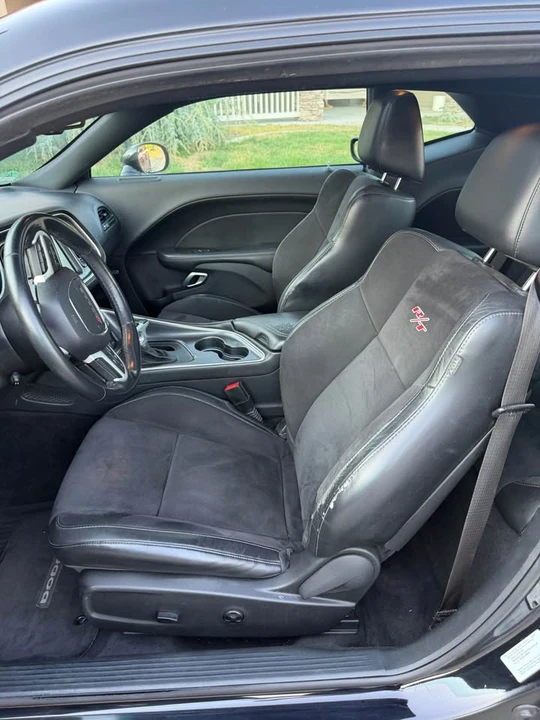2015 Dodge Challenger 3rd Gen - Image 9 of 12