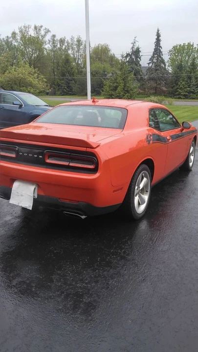 2015 Dodge Challenger 3rd Gen - Image 2 of 4