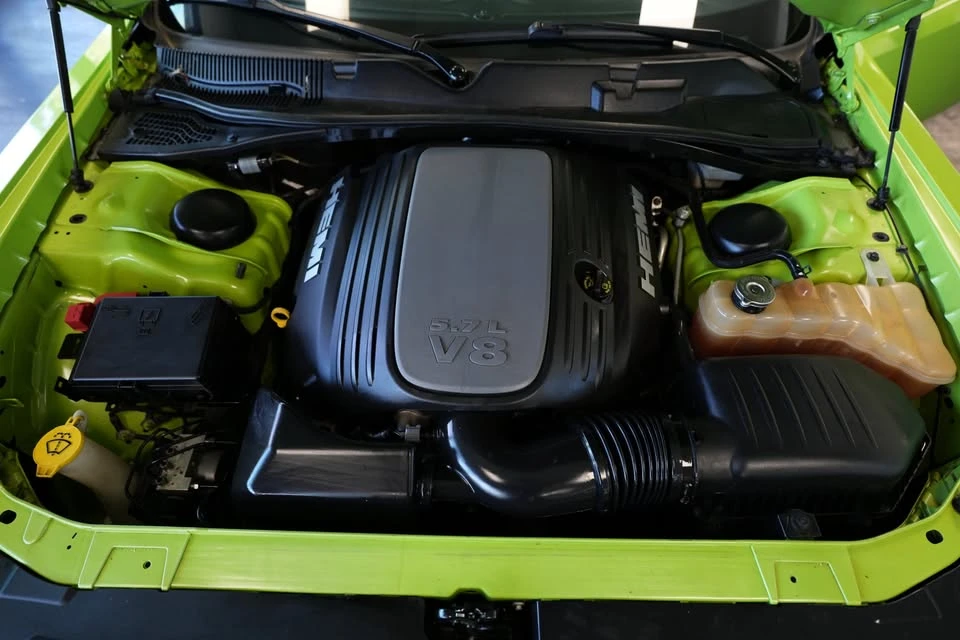2015 Dodge Challenger 3rd Gen - Image 10 of 20