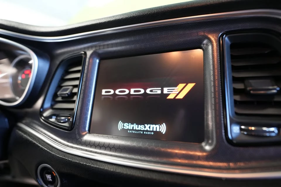 2015 Dodge Challenger 3rd Gen - Image 17 of 20