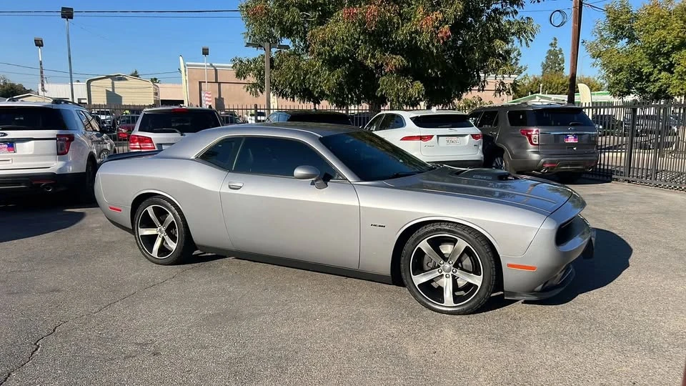 2015 Dodge Challenger 3rd Gen - Image 5 of 20