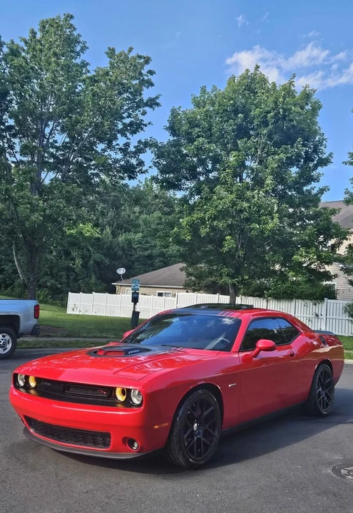 2015 Dodge Challenger 3rd Gen - Image 8 of 12