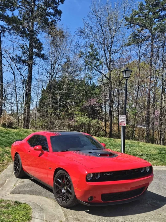 2015 Dodge Challenger 3rd Gen - Image 9 of 12
