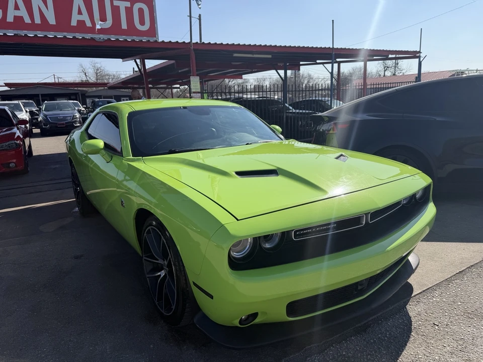 2015 Dodge Challenger SRT8 & 392 3rd Gen - Image 9 of 31