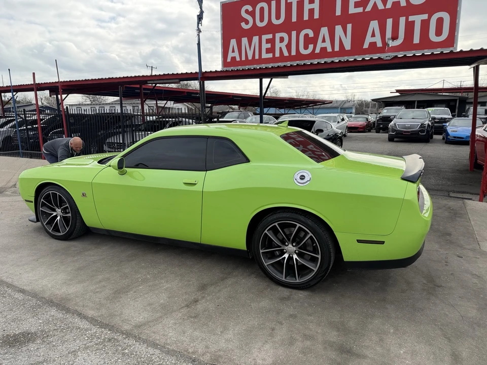 2015 Dodge Challenger SRT8 & 392 3rd Gen - Image 25 of 31