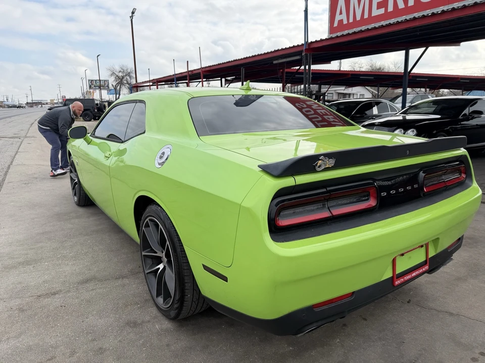 2015 Dodge Challenger SRT8 & 392 3rd Gen - Image 28 of 31