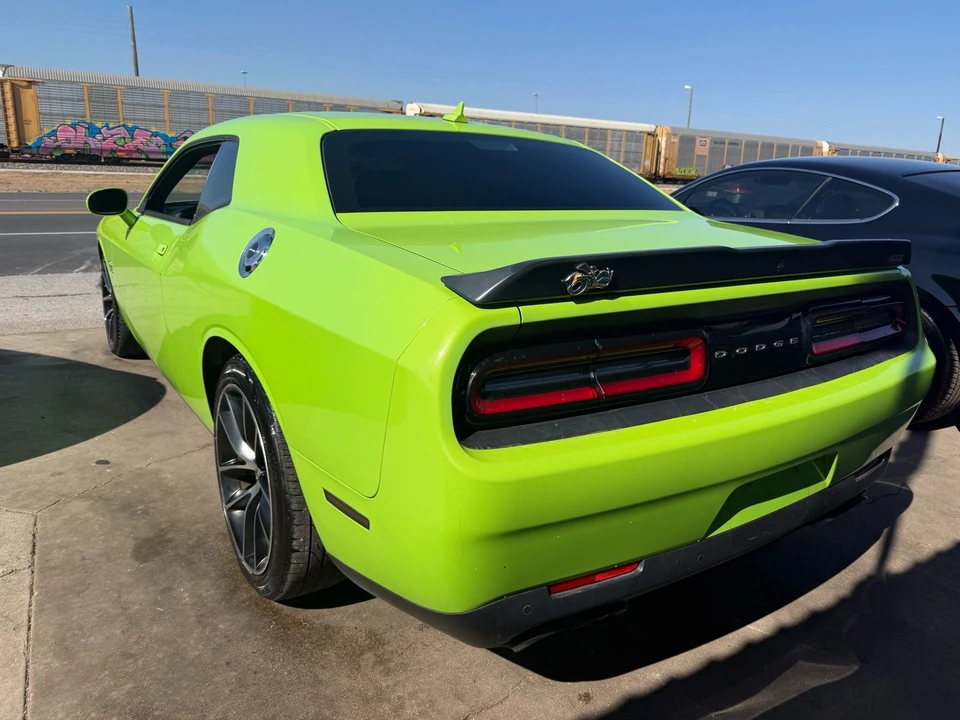 2015 Dodge Challenger SRT8 & 392 3rd Gen - Image 21 of 31