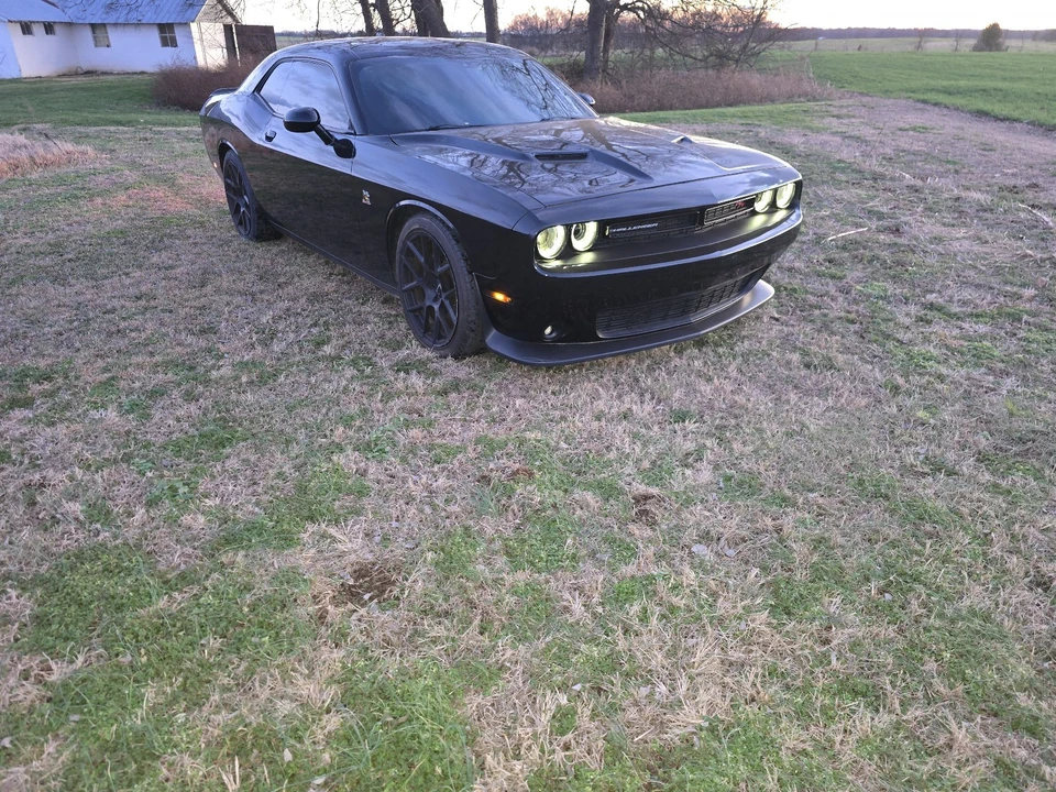 2015 Dodge Challenger SRT8 & 392 3rd Gen - Image 14 of 21