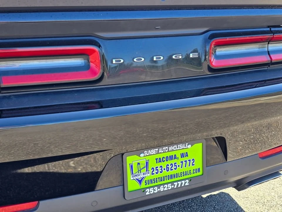 2015 Dodge Challenger SRT8 & 392 3rd Gen - Image 16 of 20