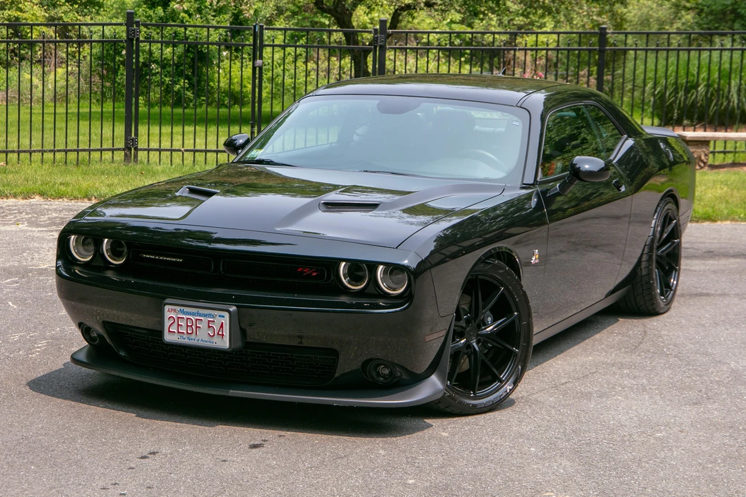 2015 Dodge Challenger SRT8 & 392 3rd Gen - Image 6 of 31