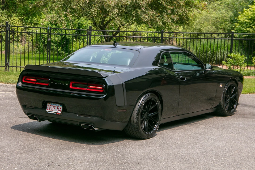 2015 Dodge Challenger SRT8 & 392 3rd Gen - Image 7 of 31