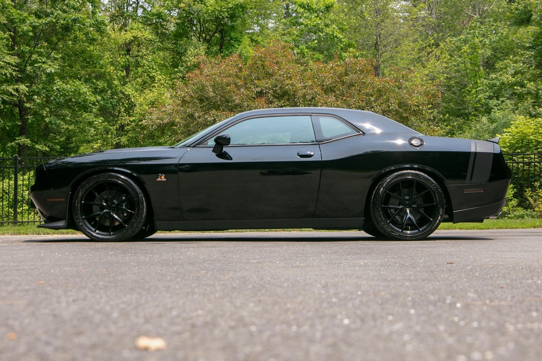 2015 Dodge Challenger SRT8 & 392 3rd Gen - Image 3 of 31