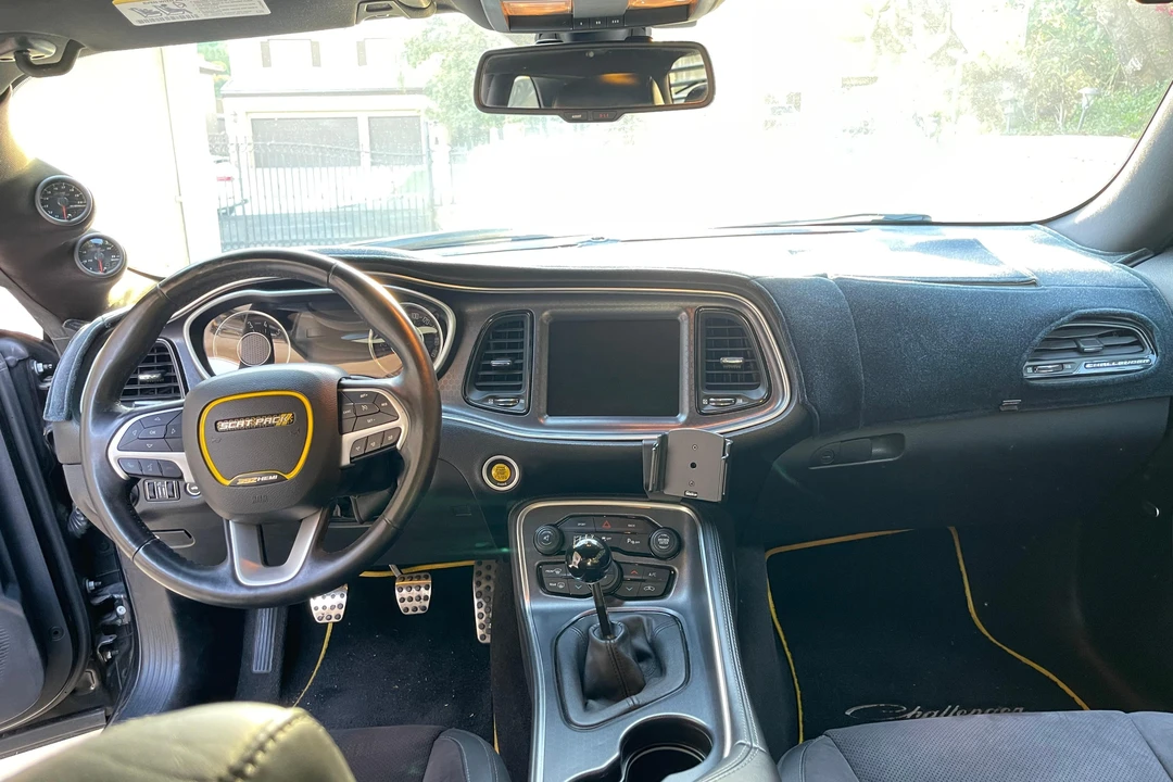 2015 Dodge Challenger SRT8 & 392 3rd Gen - Image 26 of 31