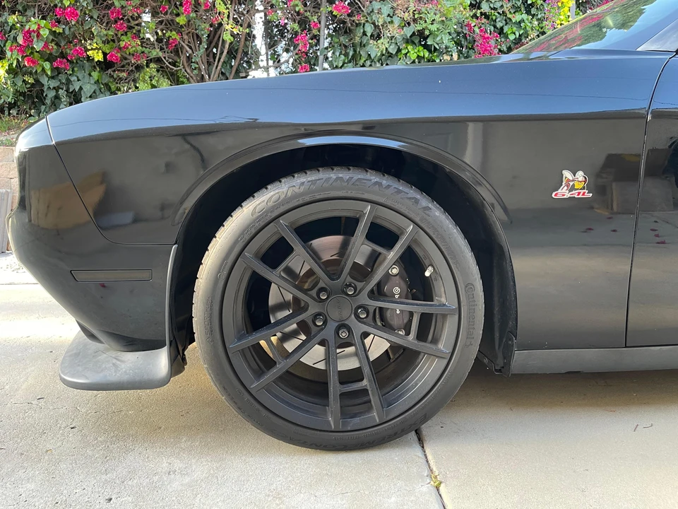 2015 Dodge Challenger SRT8 & 392 3rd Gen - Image 16 of 31