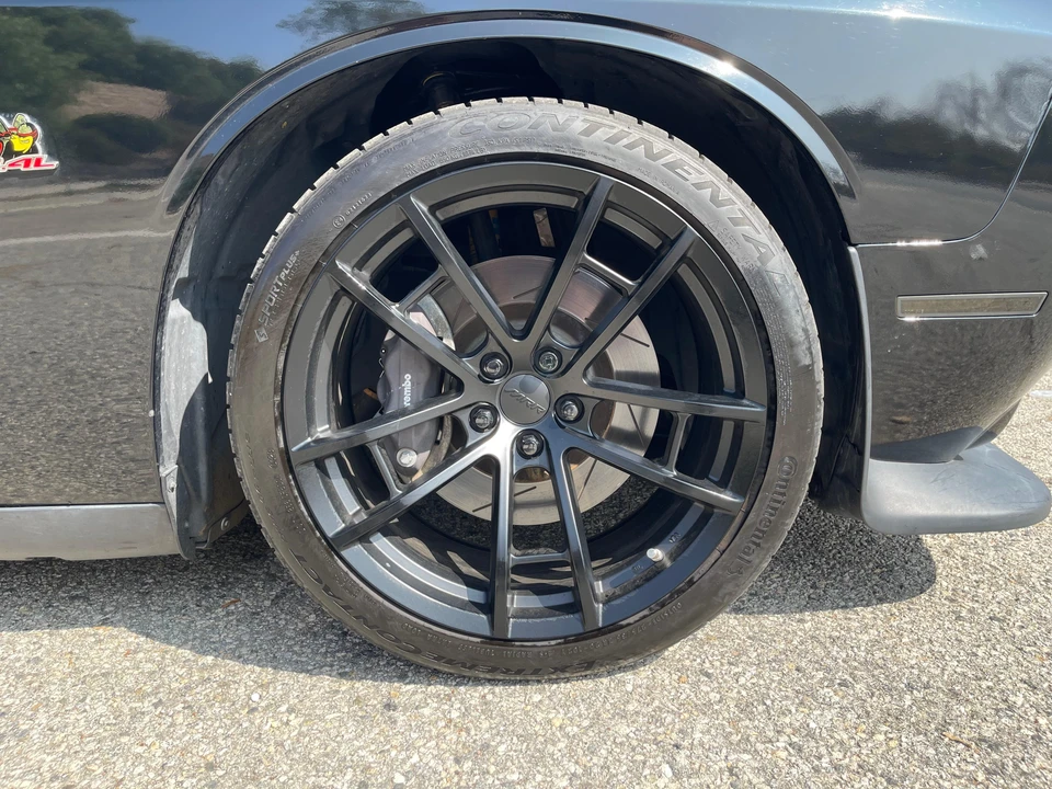 2015 Dodge Challenger SRT8 & 392 3rd Gen - Image 25 of 31