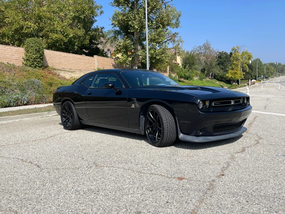 2015 Dodge Challenger SRT8 & 392 3rd Gen - Image 13 of 31