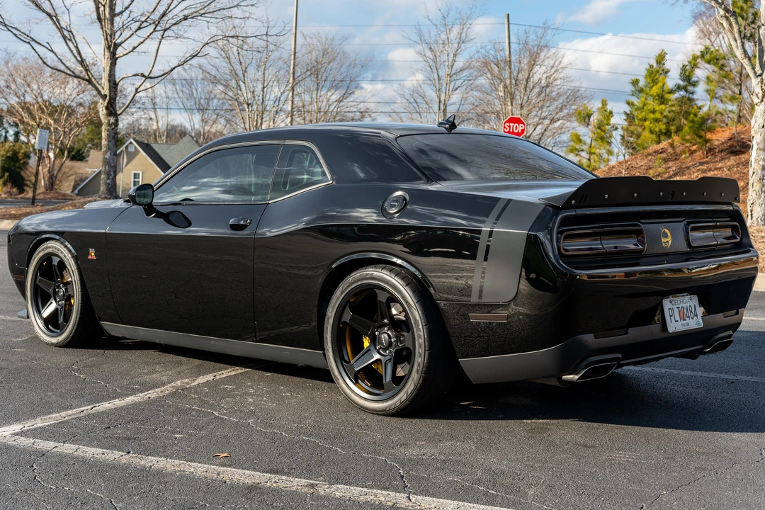 2015 Dodge Challenger SRT8 & 392 3rd Gen - Image 3 of 31