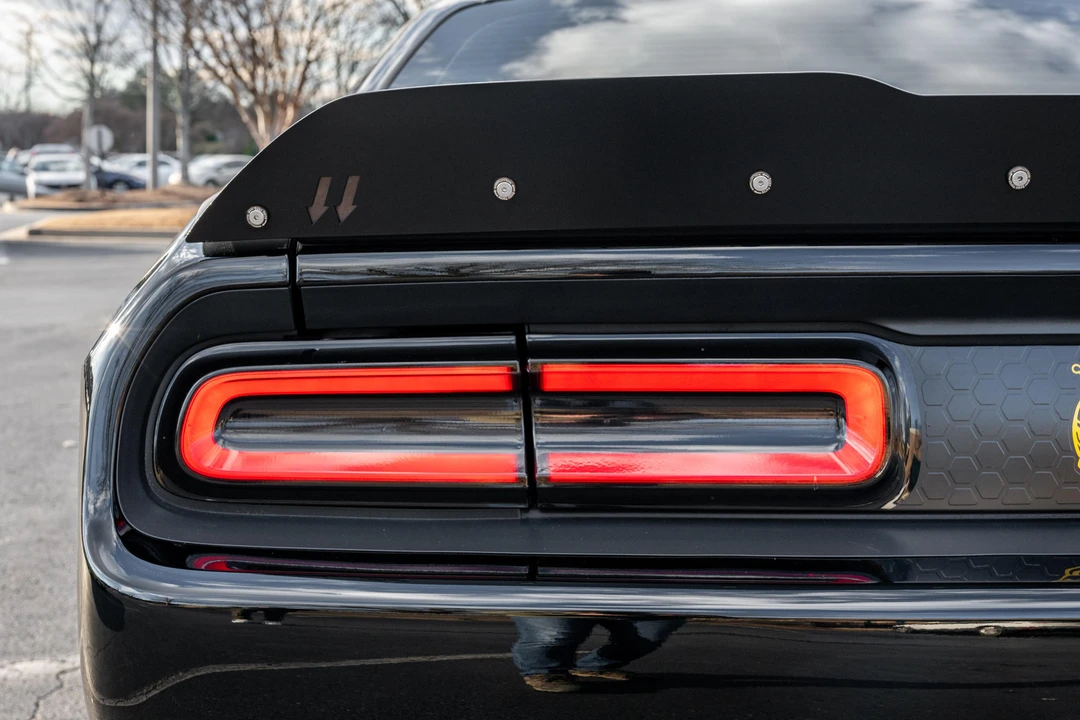 2015 Dodge Challenger SRT8 & 392 3rd Gen - Image 28 of 31