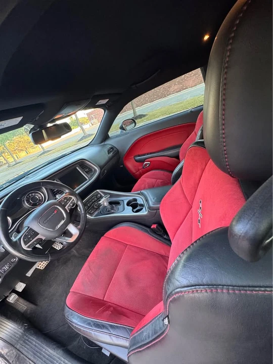 2015 Dodge Challenger SRT8 & 392 3rd Gen - Image 9 of 14