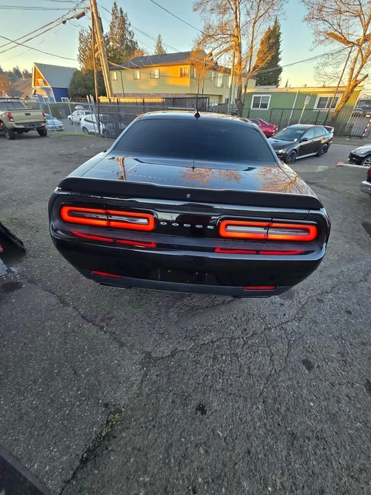 2015 Dodge Challenger SRT8 & 392 3rd Gen - Image 7 of 15