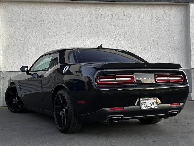2015 Dodge Challenger SRT8 & 392 3rd Gen - Image 5 of 9