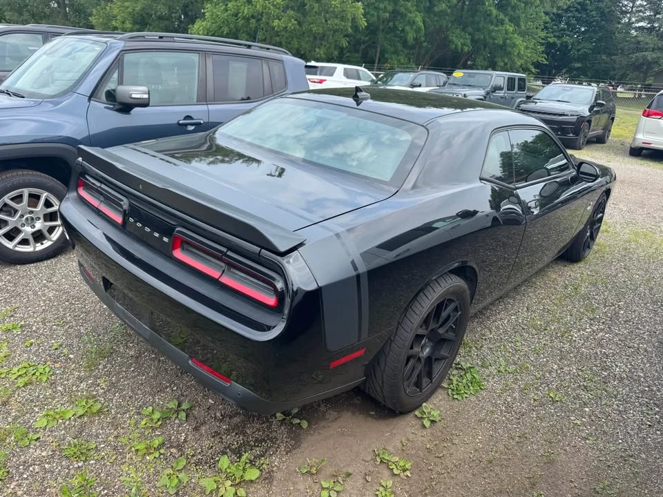 2015 Dodge Challenger SRT8 & 392 3rd Gen - Image 8 of 10