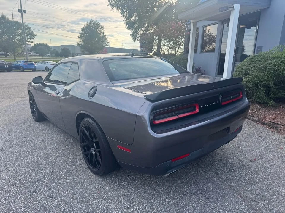 2015 Dodge Challenger SRT8 & 392 3rd Gen - Image 5 of 8
