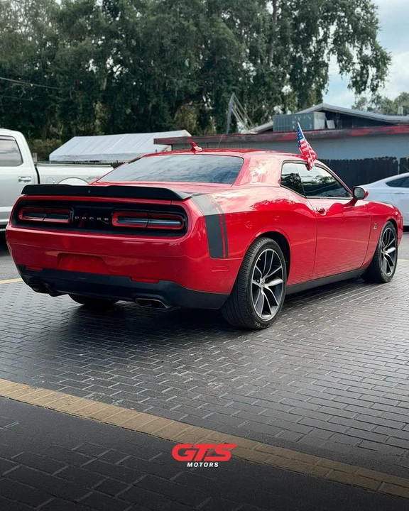 2015 Dodge Challenger SRT8 & 392 3rd Gen - Image 5 of 13