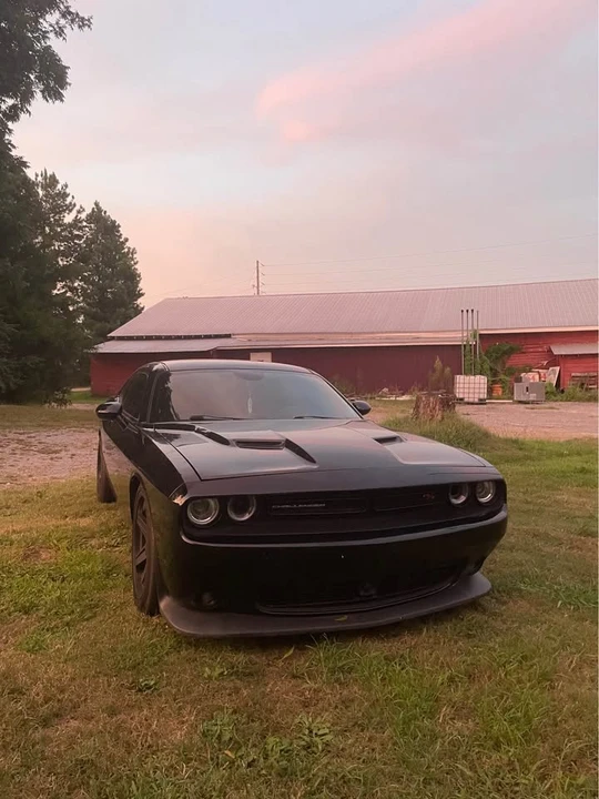 2015 Dodge Challenger SRT8 & 392 3rd Gen - Image 2 of 9