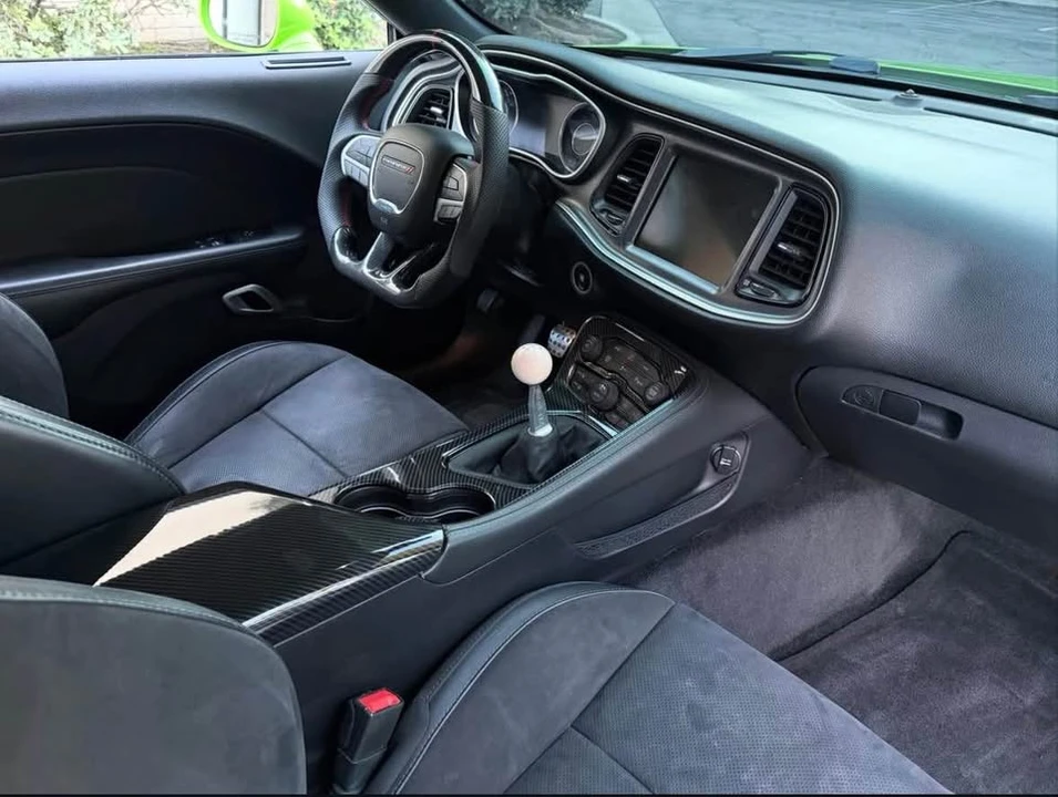 2015 Dodge Challenger SRT8 & 392 3rd Gen - Image 2 of 2